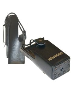 Étui en cuir avec clip en métal